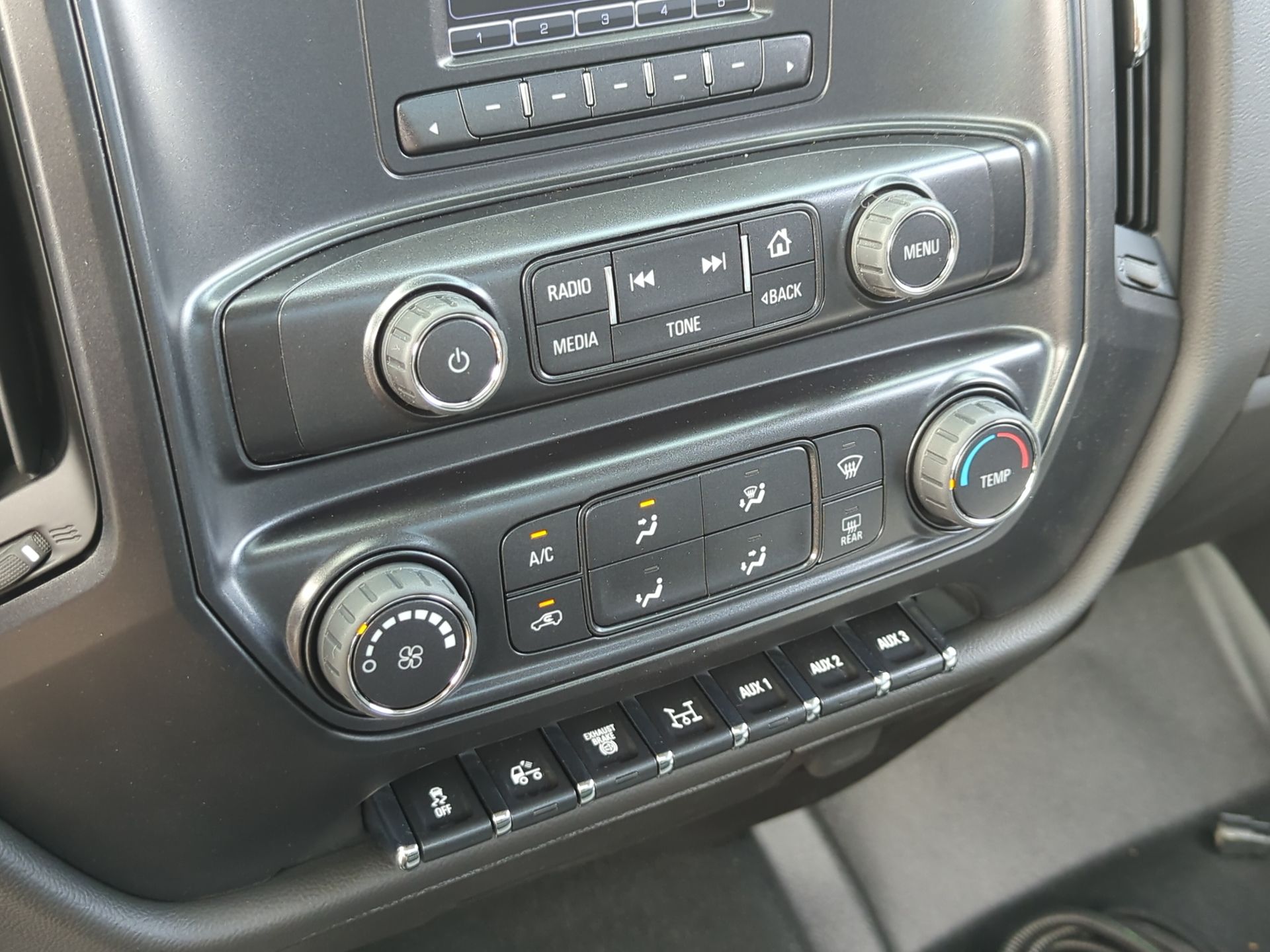 2024 Chevrolet Silverado 5500HD Work Truck photo 7