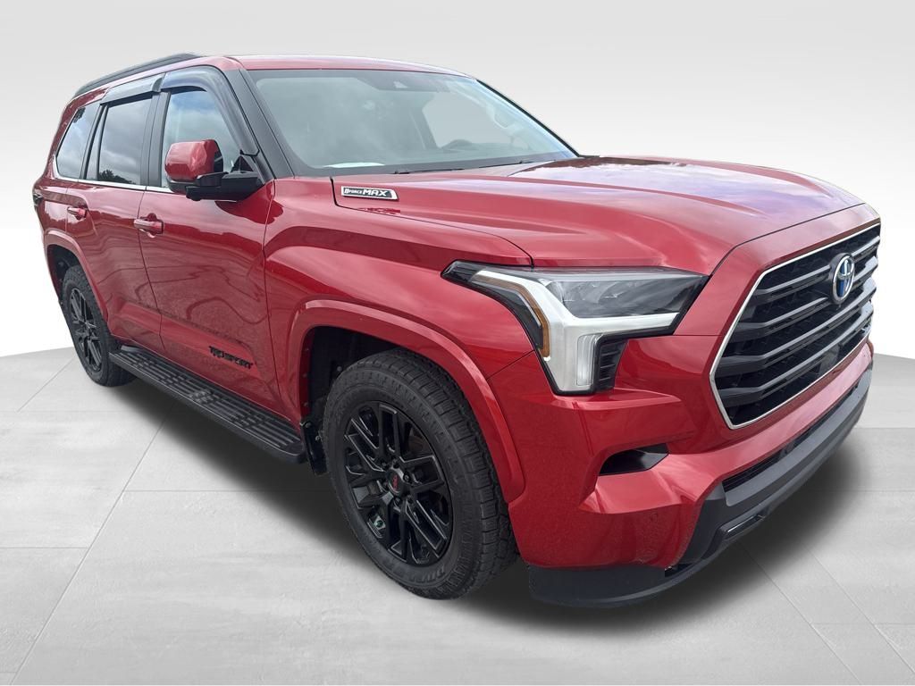 2024 Toyota Sequoia SR5 photo 8