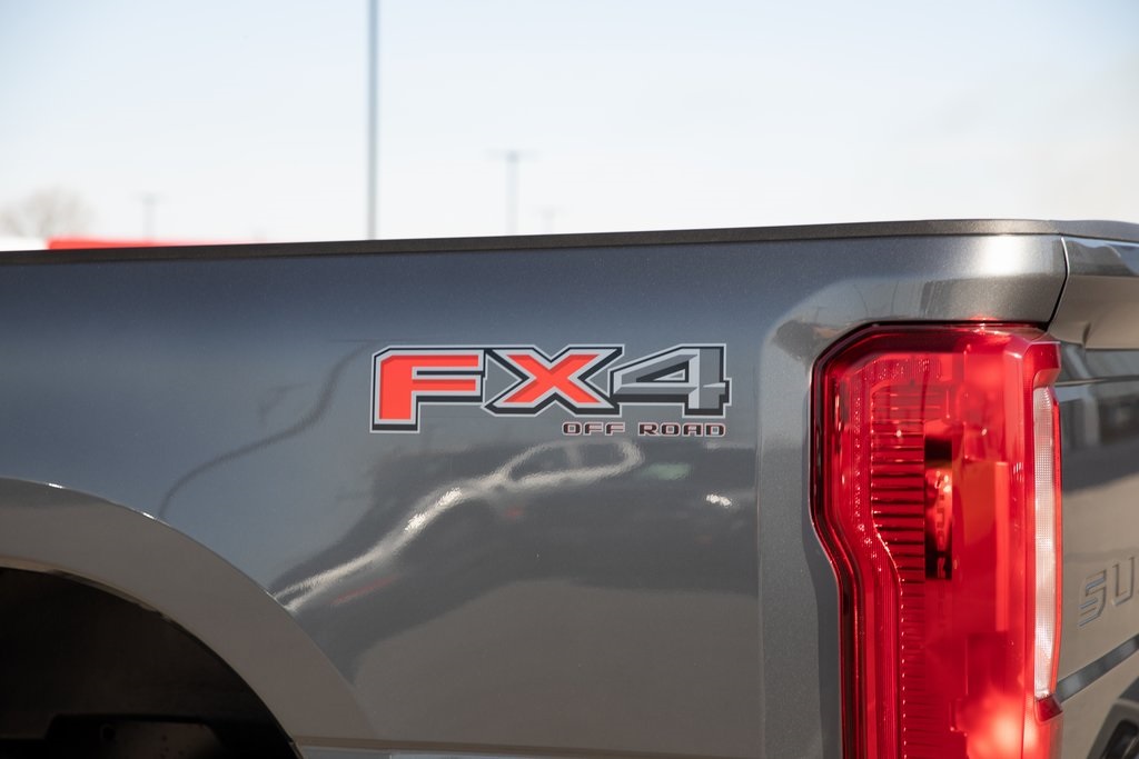 2025 Ford F-350 XLT photo 17