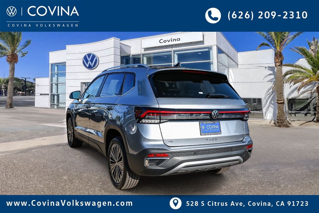 2025 Volkswagen Taos SE photo 2