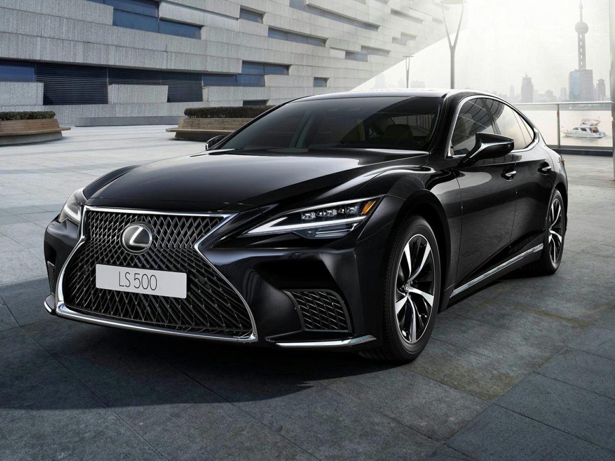 2022 Lexus LS Base's photo