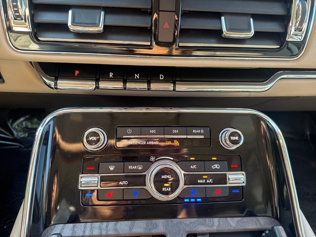 2024 Lincoln Navigator L Reserve photo 18