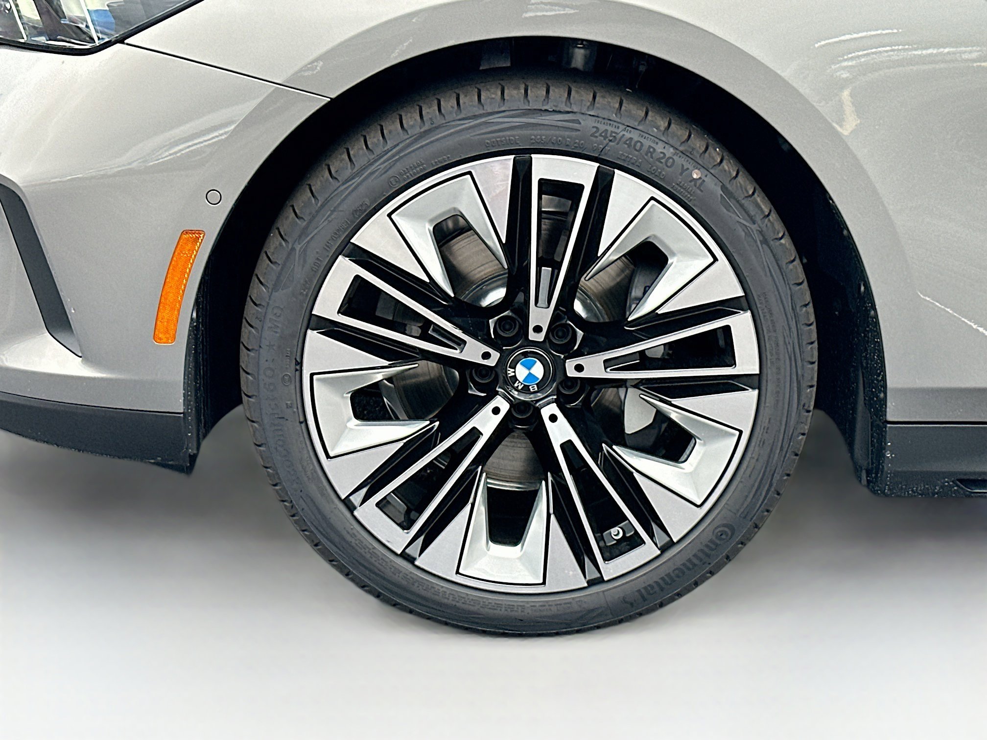 2026 Bmw 530i photo 25