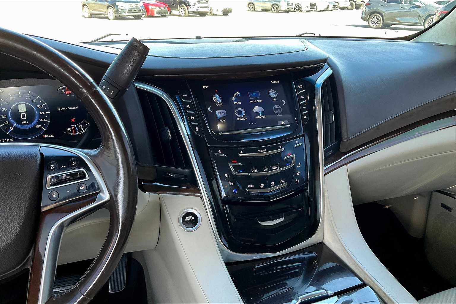 2017 Cadillac Escalade Luxury photo 6