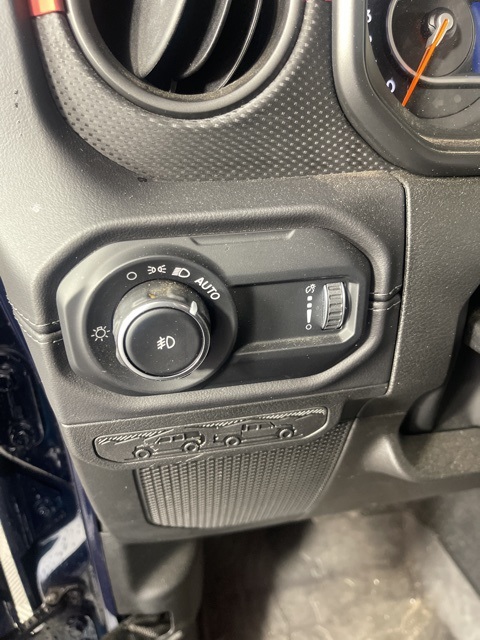 2025 Jeep Wrangler Rubicon X photo 23