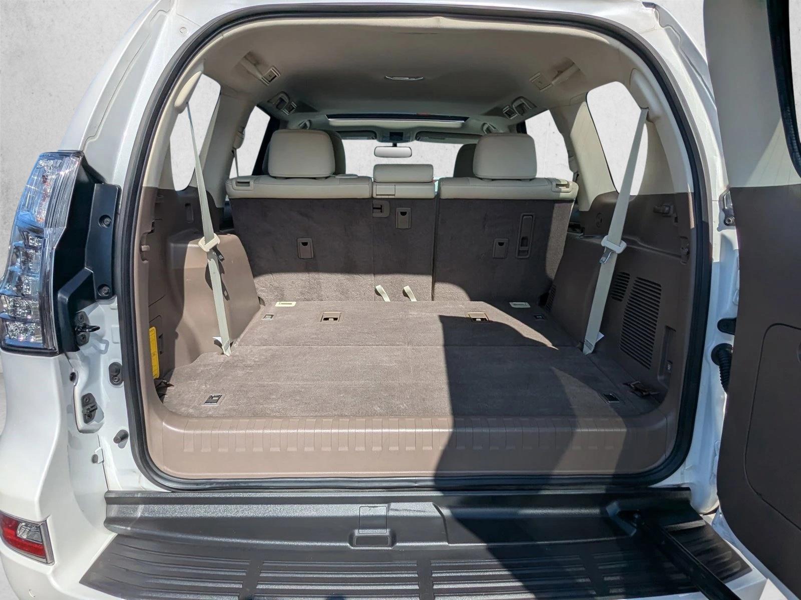 2019 Lexus GX 460 photo 6