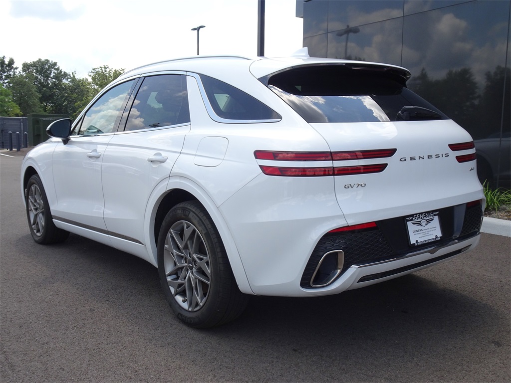 2023 Genesis GV70 2.5T Select photo 3