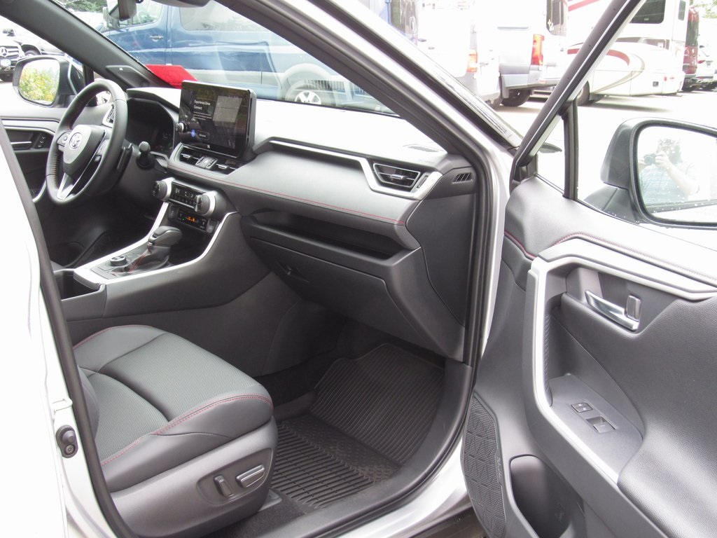 2025 Toyota RAV4 Prime XSE Premium photo 14