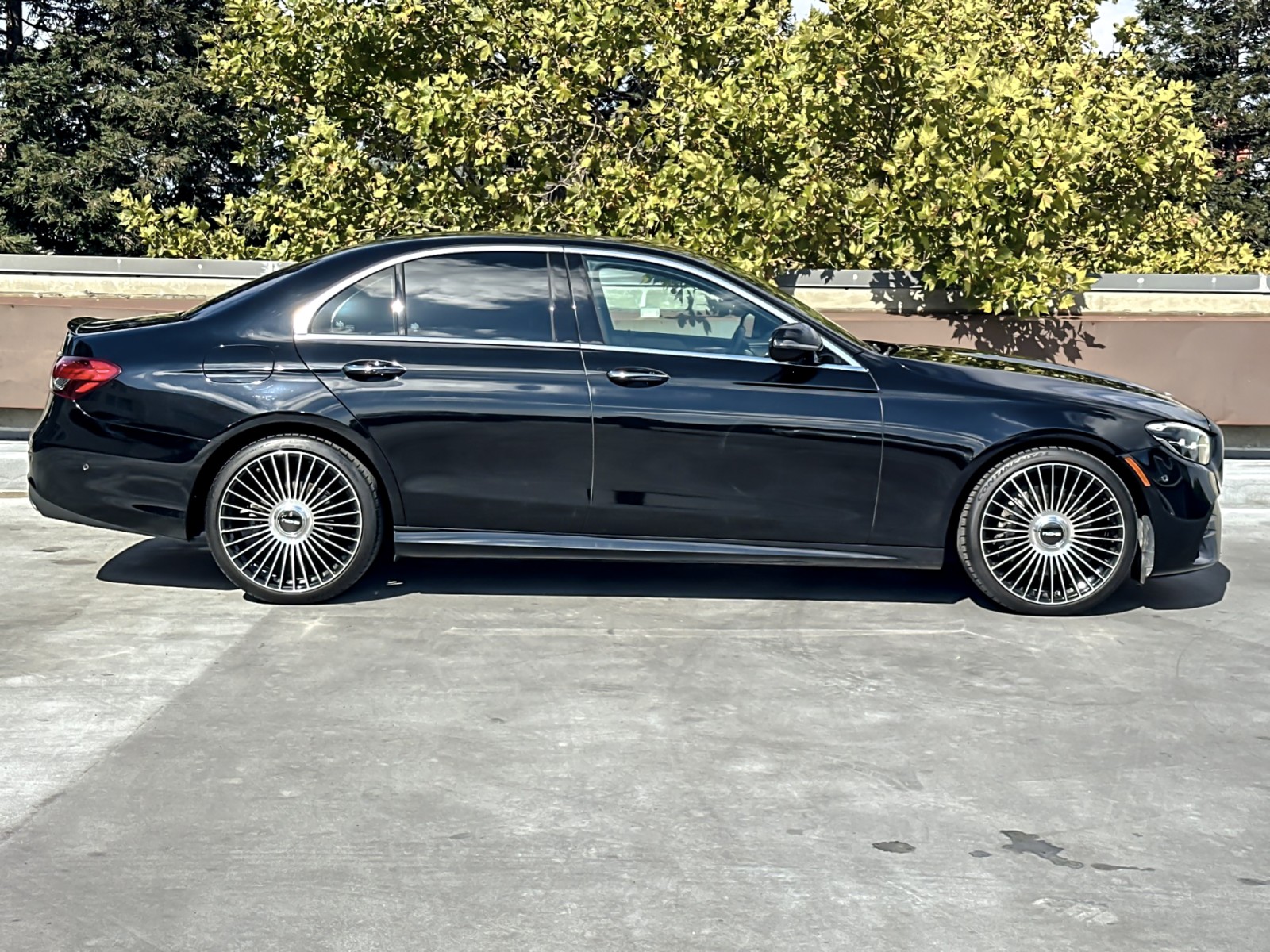 2022 Mercedes Benz E 350 photo 9