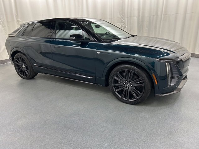 2026 Cadillac LYRIQ V Premium's photo