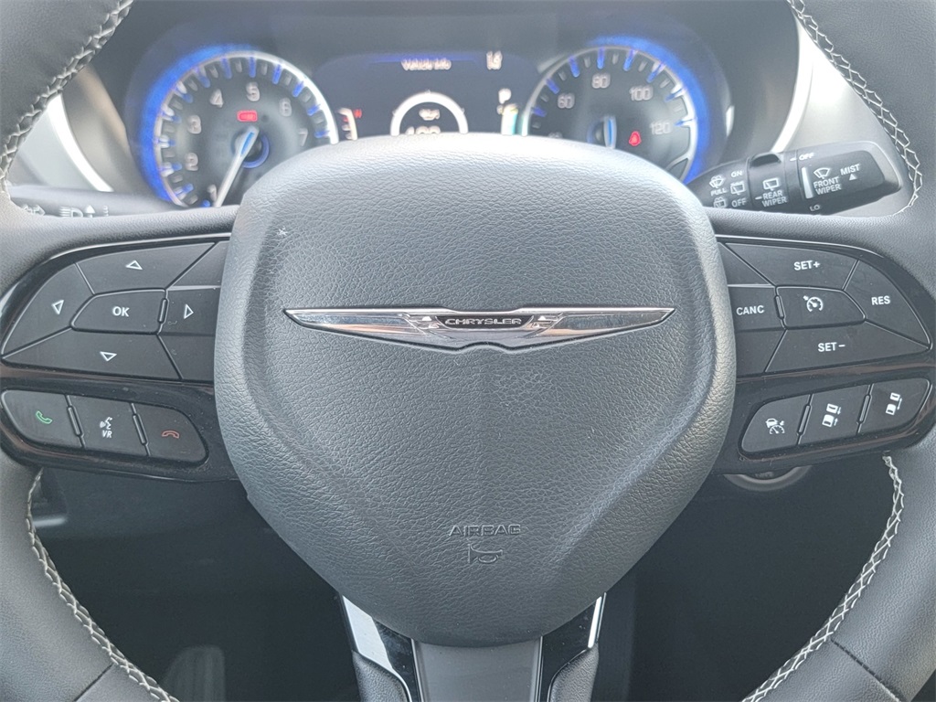 2024 Chrysler Pacifica Touring L photo 20