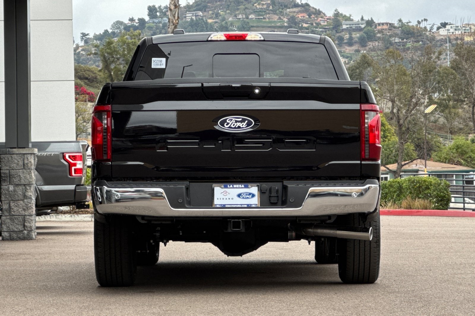 2025 Ford F-150 XLT photo 4