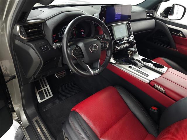 2023 Lexus LX 600 photo 16