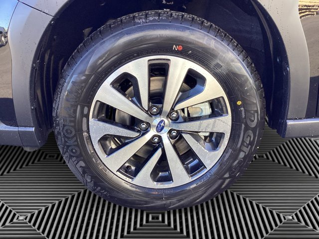 2025 Subaru Outback Base photo 14
