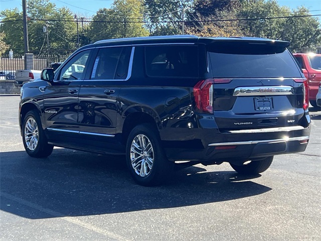 2022 Gmc Yukon XL SLT photo 3