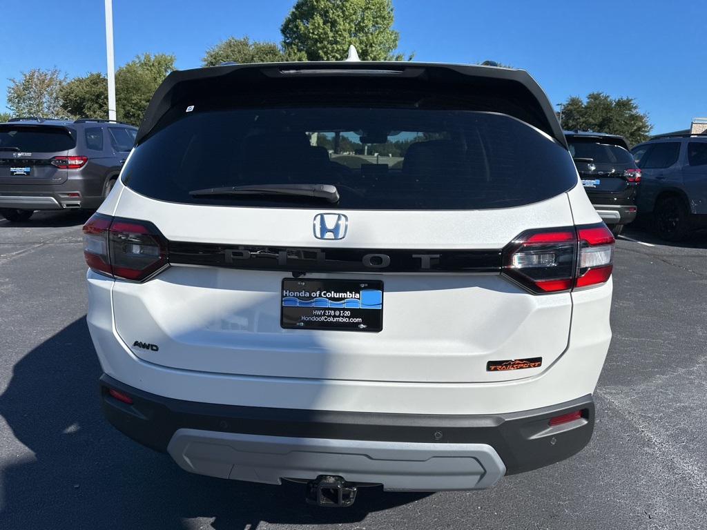 2025 Honda Pilot TrailSport photo 4