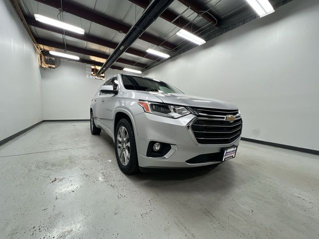 2021 Chevrolet Traverse Premier photo 2