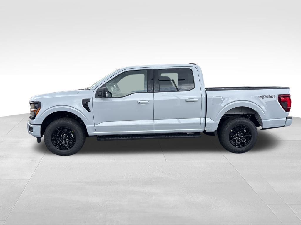 2025 Ford F-150 XLT photo 2