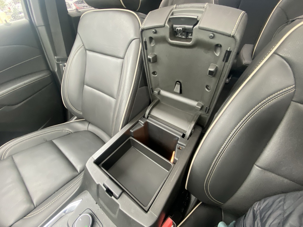 2022 Chevrolet Traverse Premier photo 35