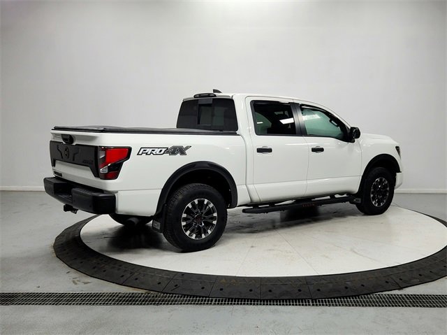 2024 Nissan Titan PRO-4X photo 5