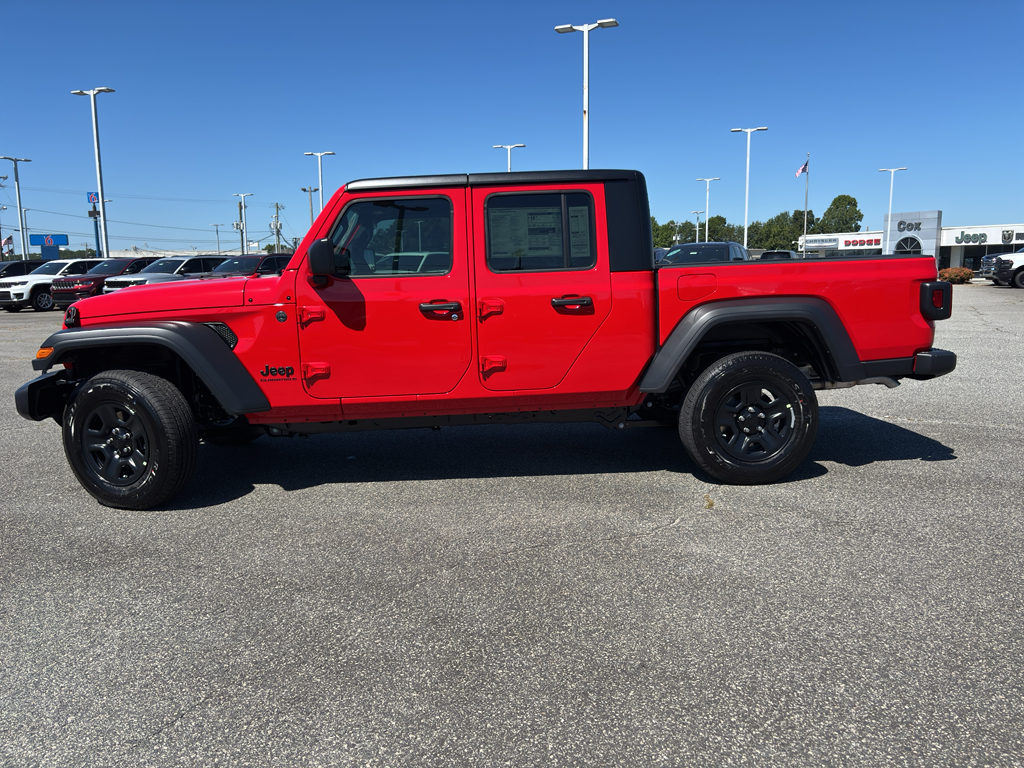 2025 Jeep Gladiator Sport photo 4