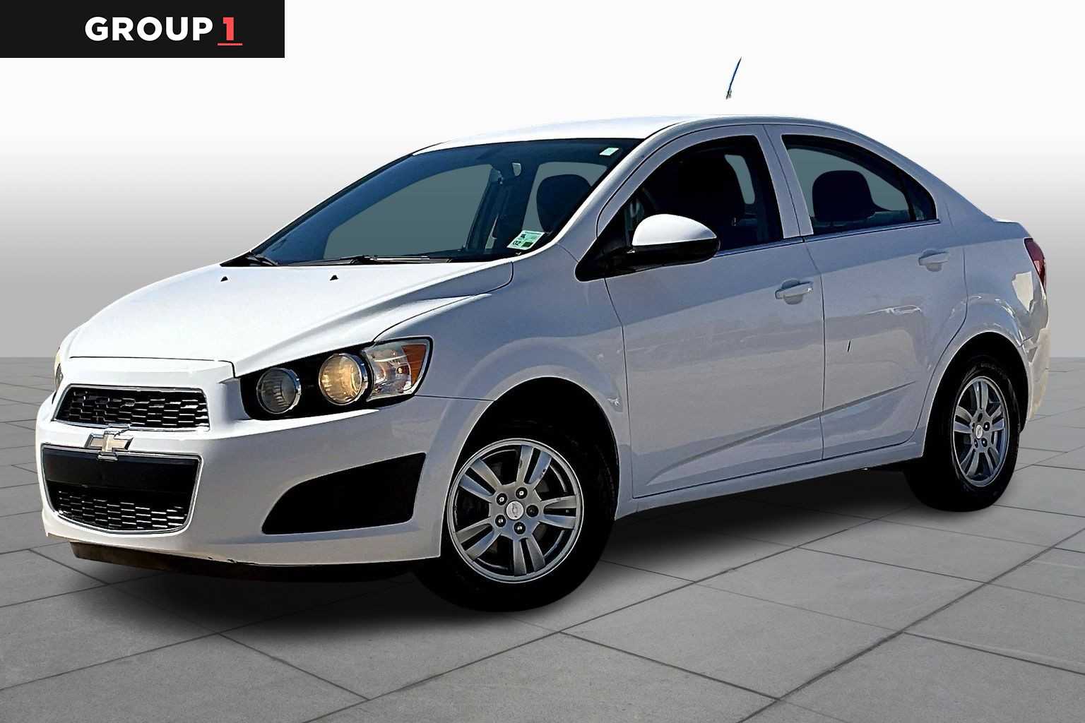 2016 Chevrolet Sonic LT's photo