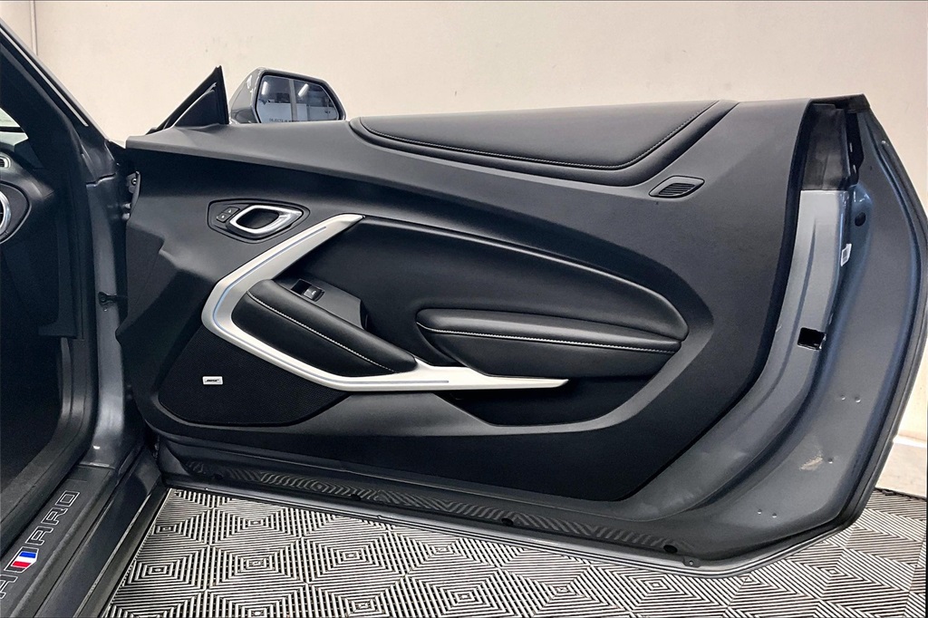 2020 Chevrolet Camaro 2SS photo 25