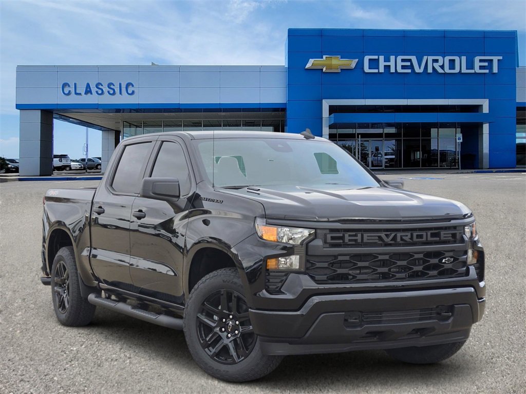 2026 Chevrolet Silverado 1500 Custom's photo