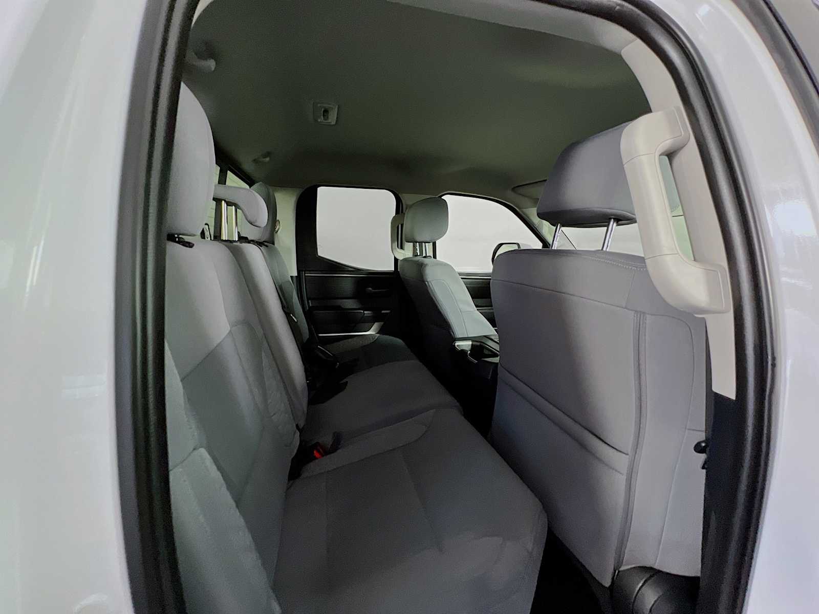 2022 Toyota Tundra SR5 photo 17