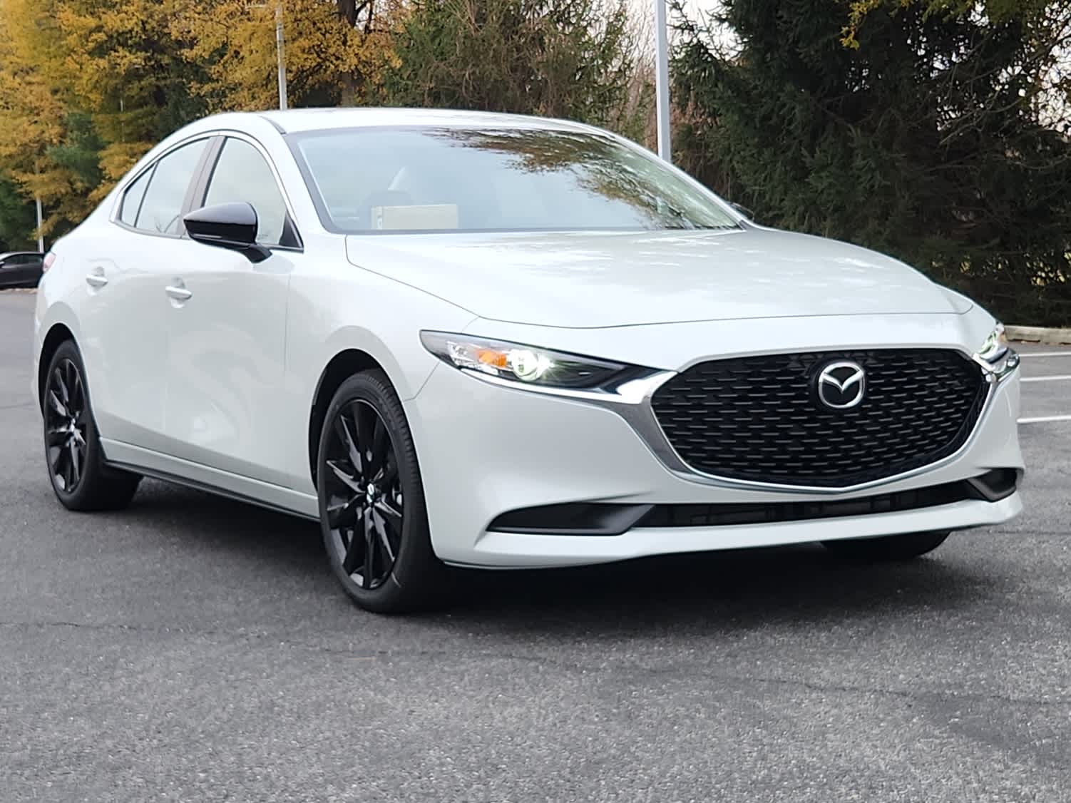 2025 Mazda Mazda3 2.5 Select Sport photo 2