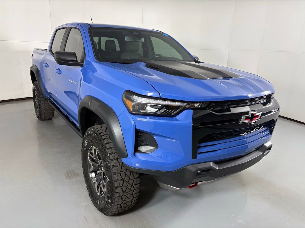 2026 Chevrolet Colorado ZR2 photo 2