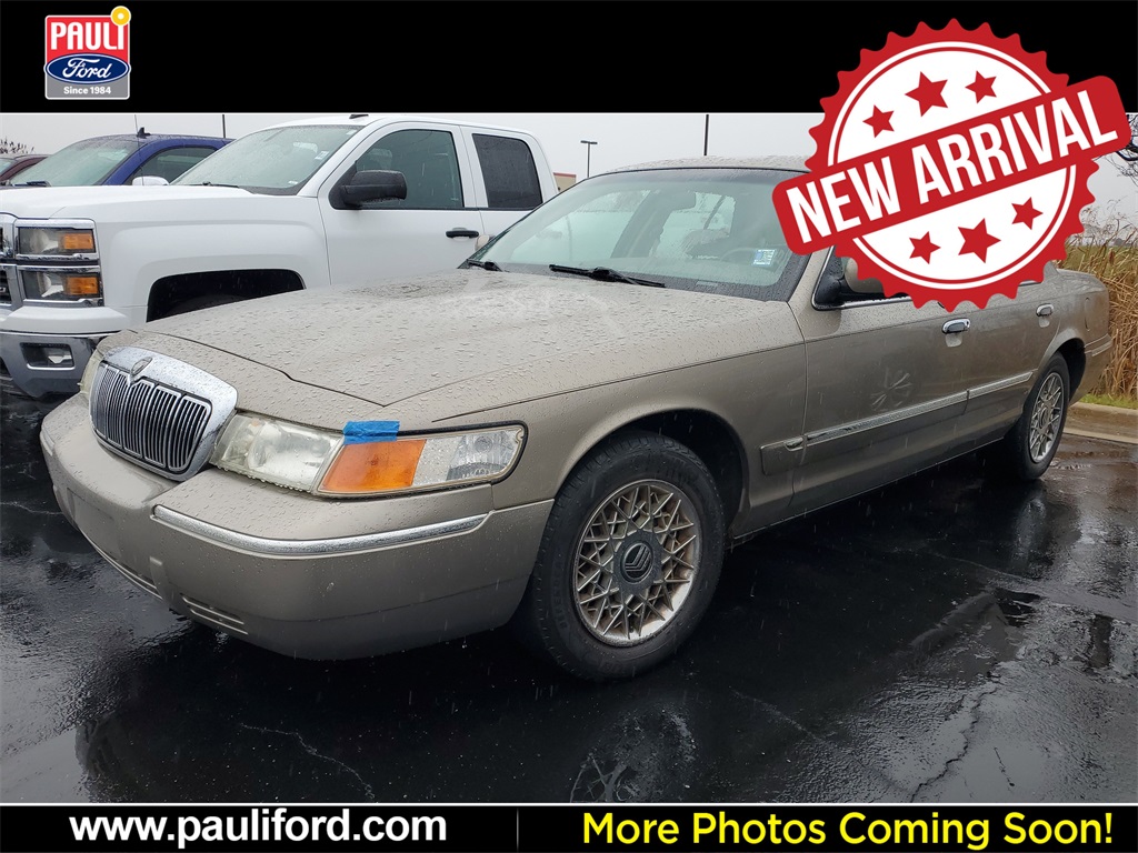 2001 Mercury Grand Marquis GS photo 2