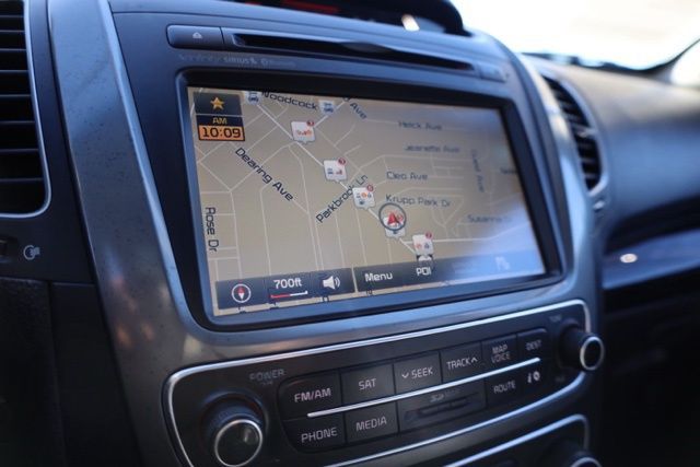 2015 Kia Sorento SX photo 2