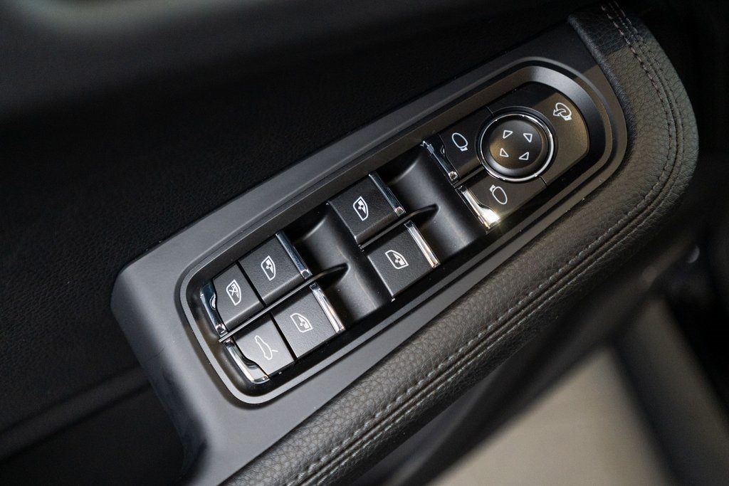 New 2025 Jet Black Metallic Porsche S image 17