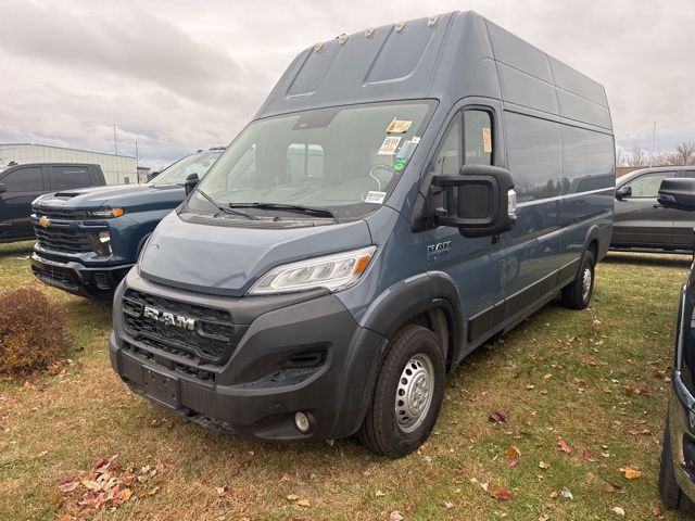 2024 Ram ProMaster 3500 photo 2