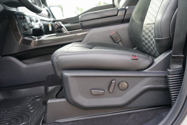 2025 FORD F-150 - Image 33