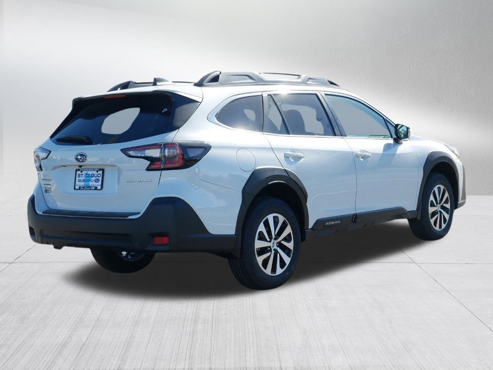 2025 Subaru Outback Premium photo 2