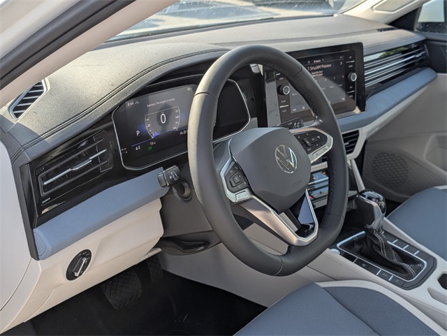 2025 Volkswagen Jetta 1.5T SE photo 8