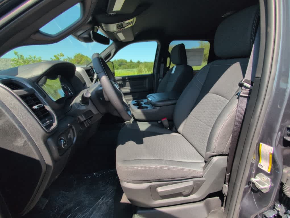 2025 Ram 2500 Tradesman photo 12