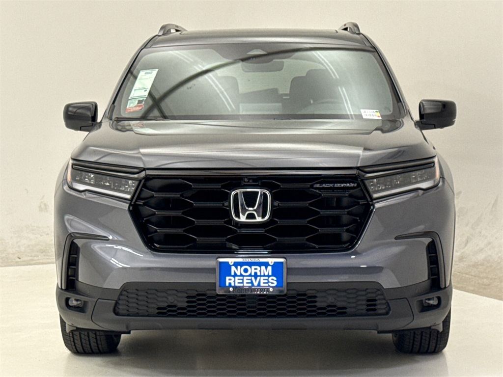 2025 Honda Pilot Black Edition photo 2