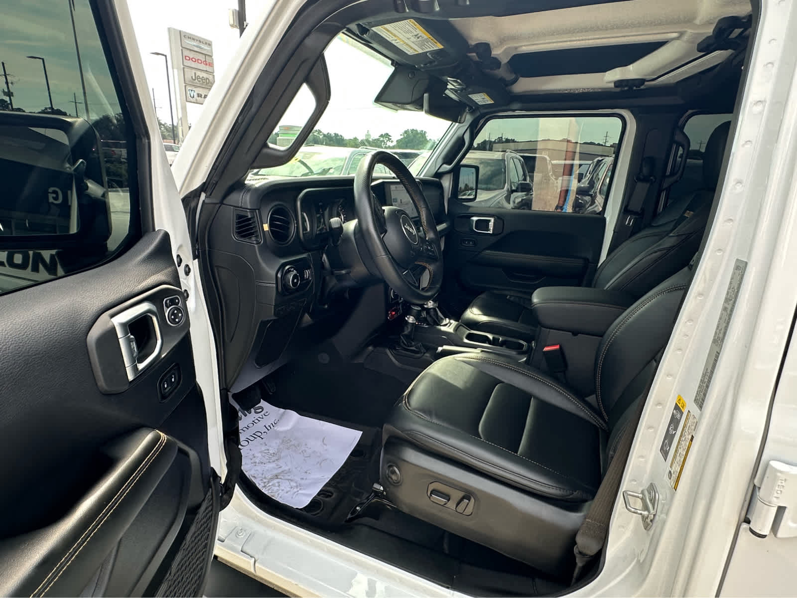 2024 Jeep Wrangler Rubicon 392 photo 11