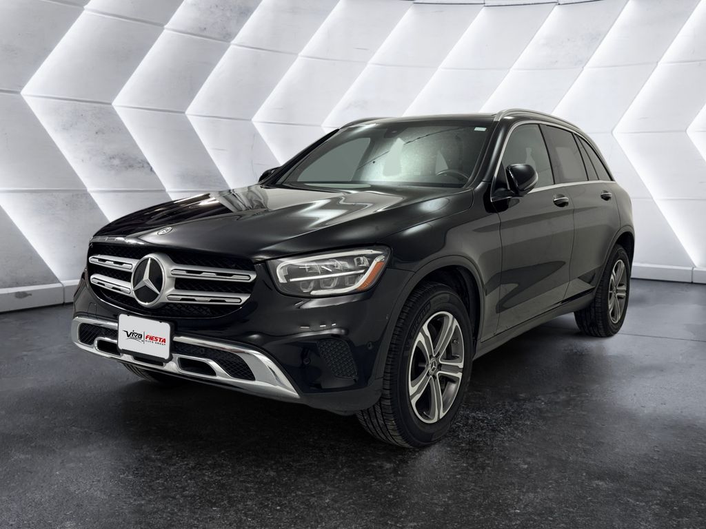 2021 Mercedes Benz GLC 300 photo 3