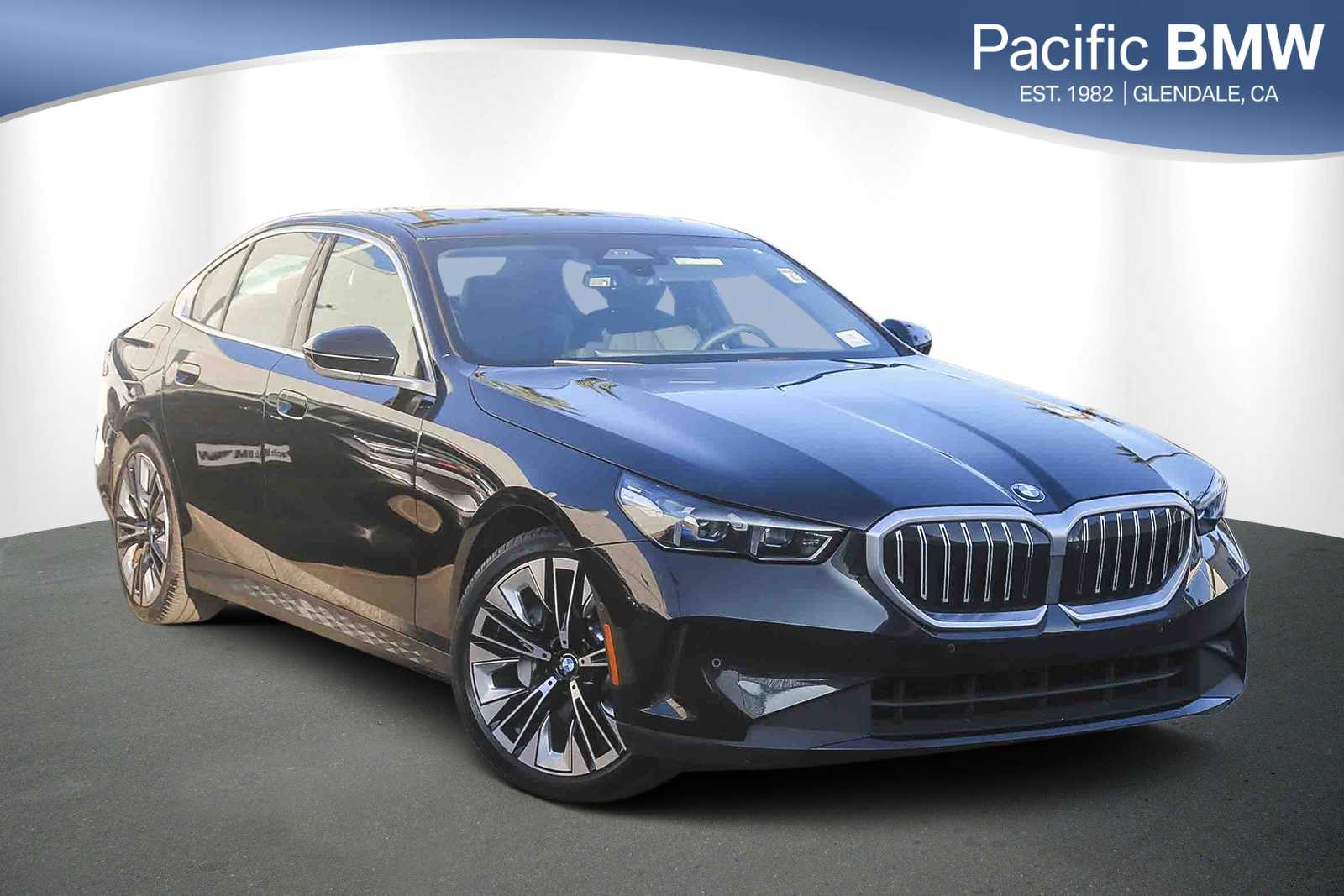 2025 BMW 5 Series 530i