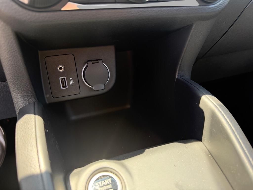 2025 Nissan Kicks Play S photo 8