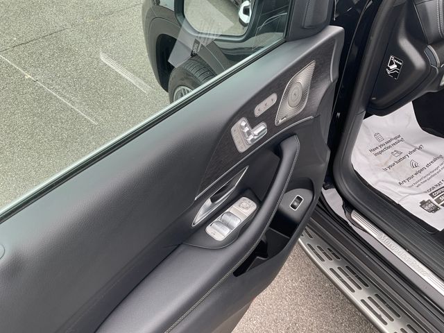 2021 Mercedes Benz GLS 450 4MATIC photo 11