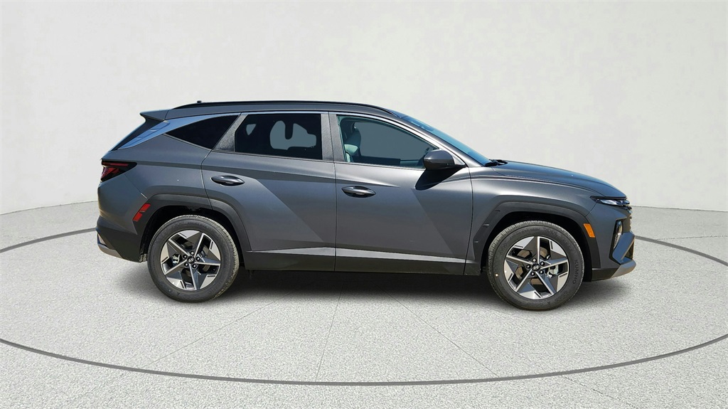 2025 Hyundai Tucson SEL photo 5