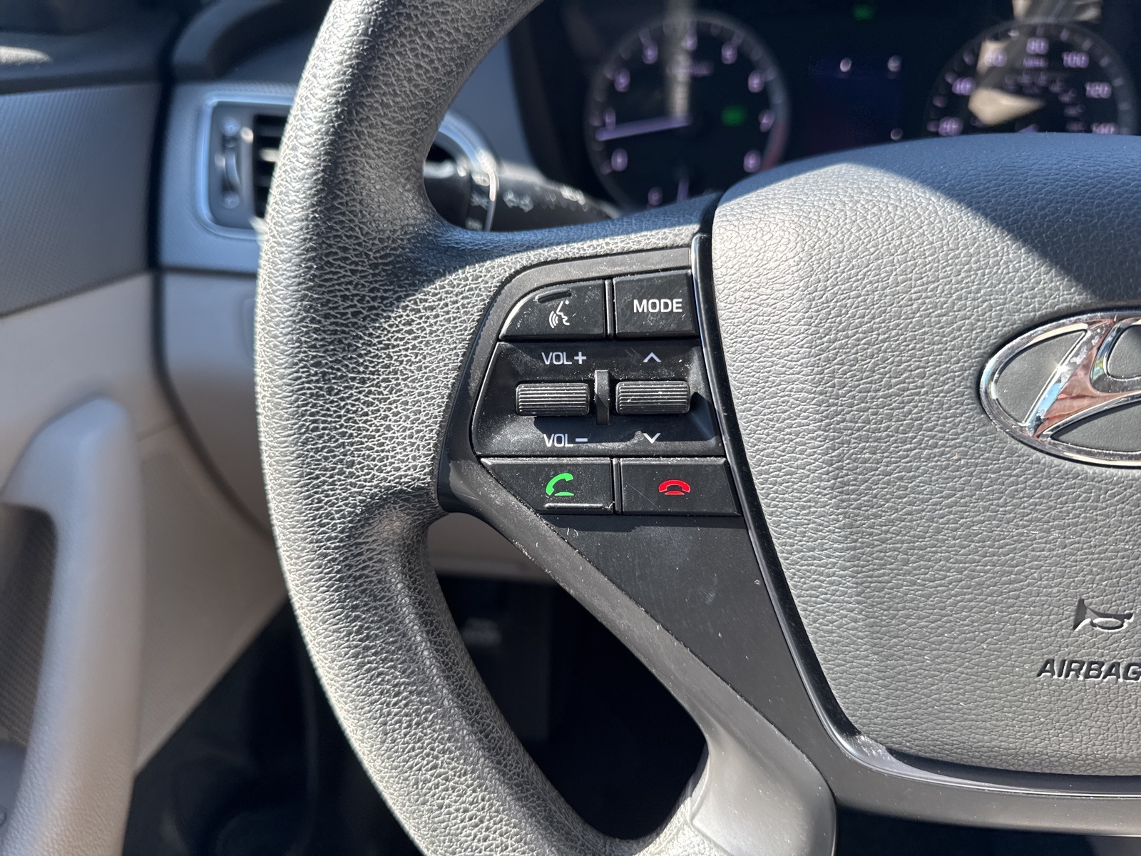 2015 Hyundai Sonata SE photo 18