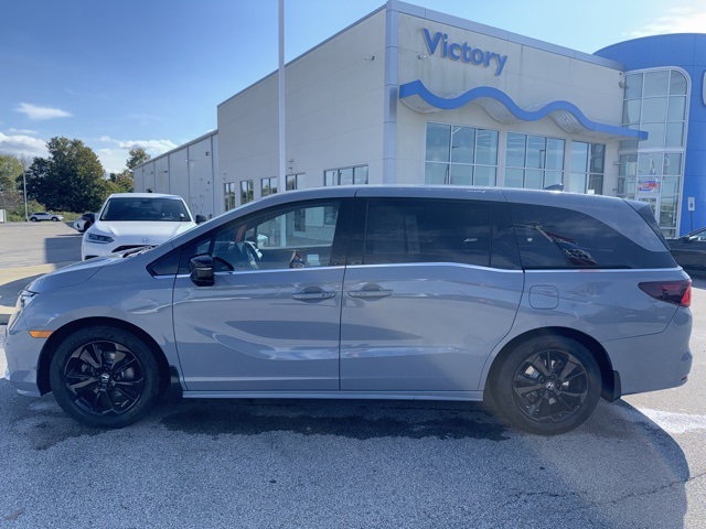 2023 Honda Odyssey Sport photo 7