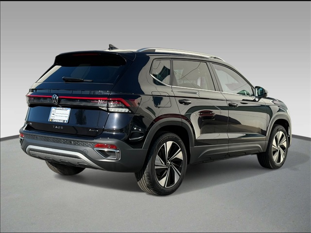 2025 Volkswagen Taos SE photo 2