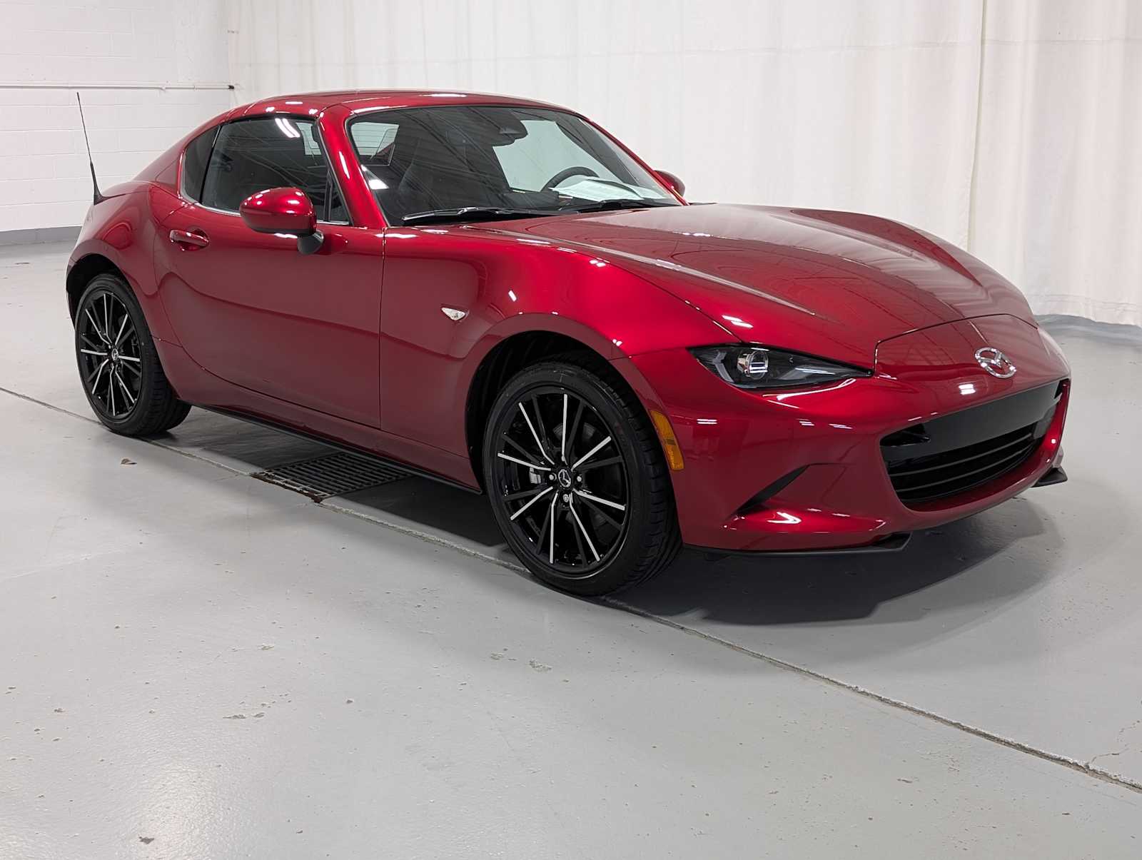 2024 Mazda MX-5 Miata Miata RF Grand Touring photo 6